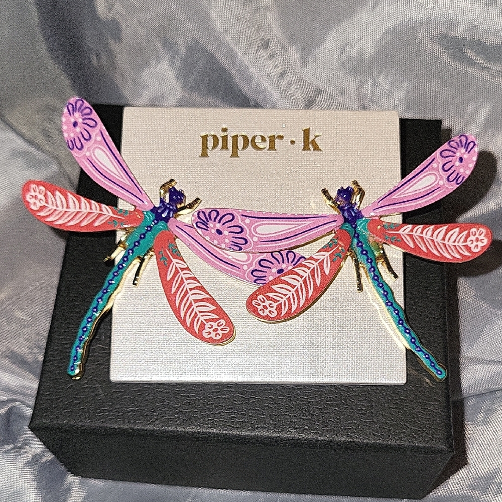 Piper K Dragonfly Earrings Brand New Te Rt TL